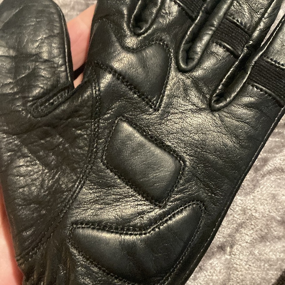 Ladies Harley Gloves - Picture 5 of 8